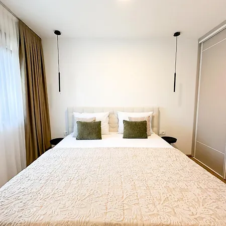 Villa Sorelle 2 *
