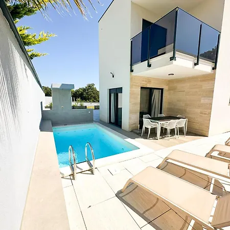 Sorelle 2 Villa *